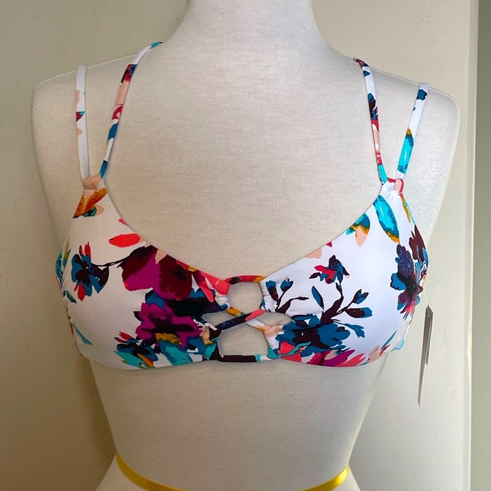 NWT Bar III Fantastic Floral Watercolor Bikini Top